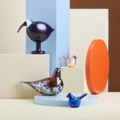 Iittala Birds By Toikka Flycatcher, Salmon Pink - Blue -Iittala 1007087 iittalaemea 02 iittala birds by toikka pekkasiini 230x155mm brown