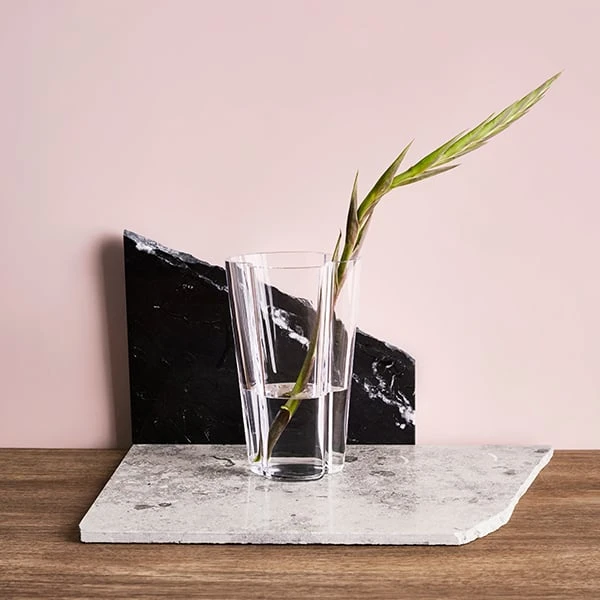 Iittala Aalto Vase 220 Mm, Clear 4 Iittala Aalto Vase 220 Mm, Clear - Image 2