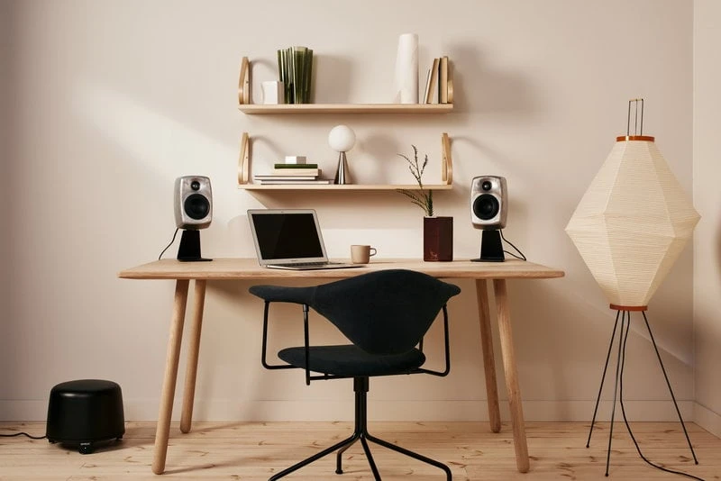 Iittala Aalto Vase 251 Mm, Moss Green 4 Iittala Aalto Vase 251 Mm, Moss Green - Image 2