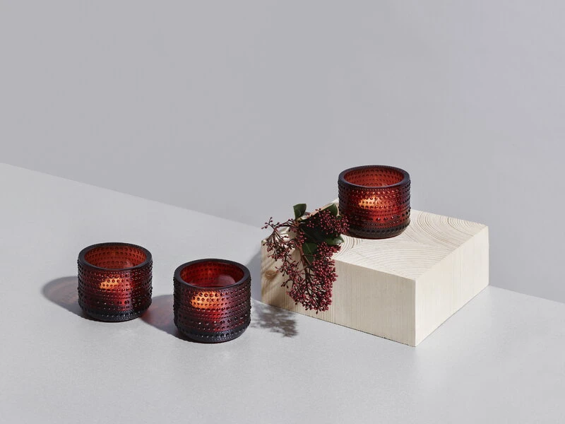 Iittala Kastehelmi Tealight Candleholder 64 Mm, Cranberry 4 Iittala Kastehelmi Tealight Candleholder 64 Mm, Cranberry - Image 2