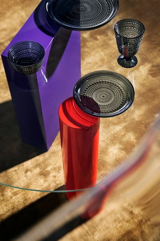 Iittala Kastehelmi Plate 250 Mm, Dark Grey 4 Iittala Kastehelmi Plate 250 Mm, Dark Grey - Image 2