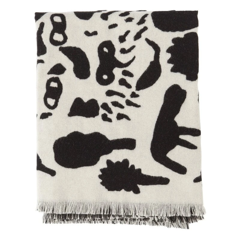 Iittala OTC Cheetah Blanket, Black - White 3 Iittala OTC Cheetah Blanket, Black - White