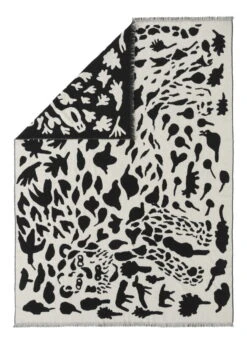 Iittala OTC Cheetah Blanket, Black - White 10 Iittala OTC Cheetah Blanket, Black - White -Iittala OTC blanket 180x130cm cheetah black white 2