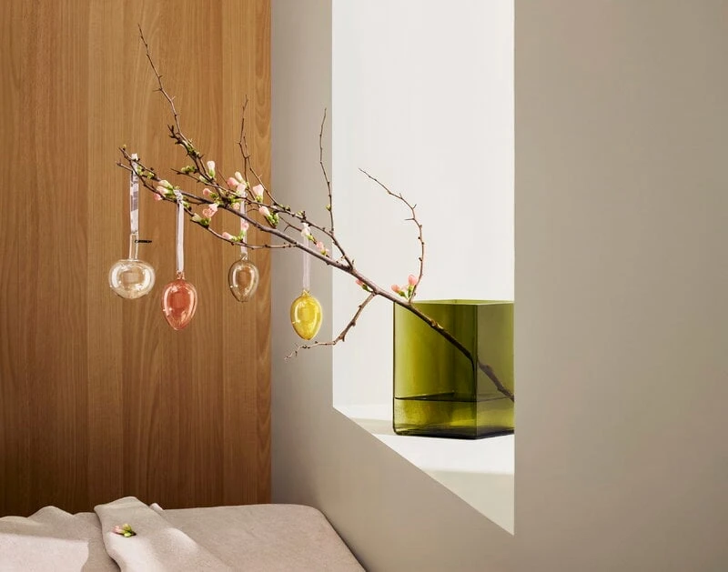 Iittala Iittala Glass Eggs 3 Pcs, Yellow - Grey - Powder 4 Iittala Iittala Glass Eggs 3 Pcs, Yellow - Grey - Powder - Image 2