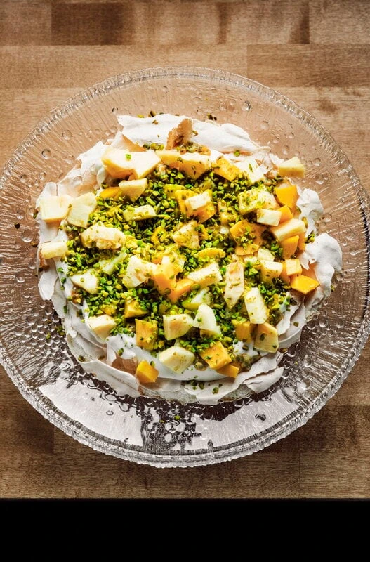 Iittala Ultima Thule Serving Platter 370 Mm 4 Iittala Ultima Thule Serving Platter 370 Mm - Image 2